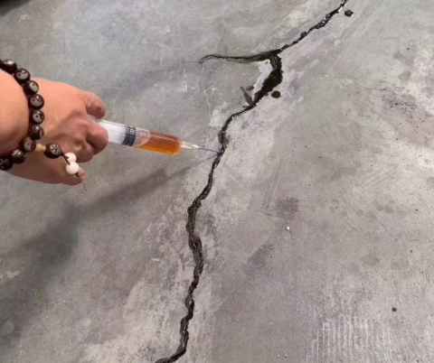 礼纪镇混凝土裂缝修补技术详解​